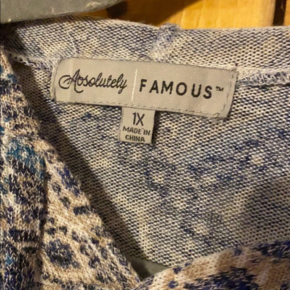 Super soft lightweight hoodie - Picture 2 of 3